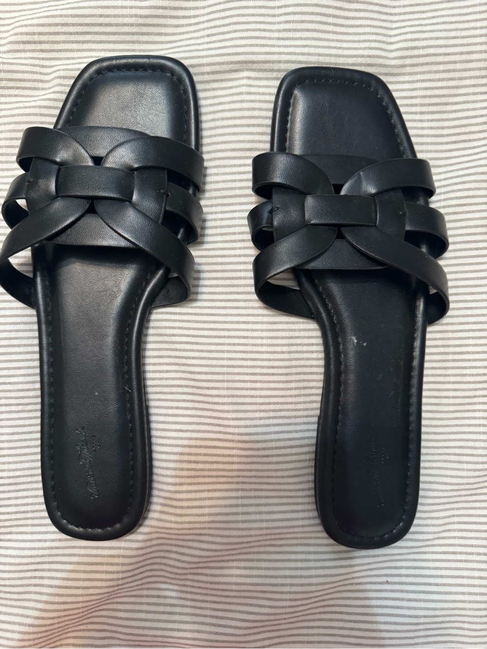 Universal Thread Black Braided Slide Sandals